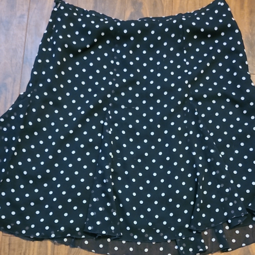Liz & Co Black and White Asymmetrical A-Line Midi Skirt - Picture 7 of 7